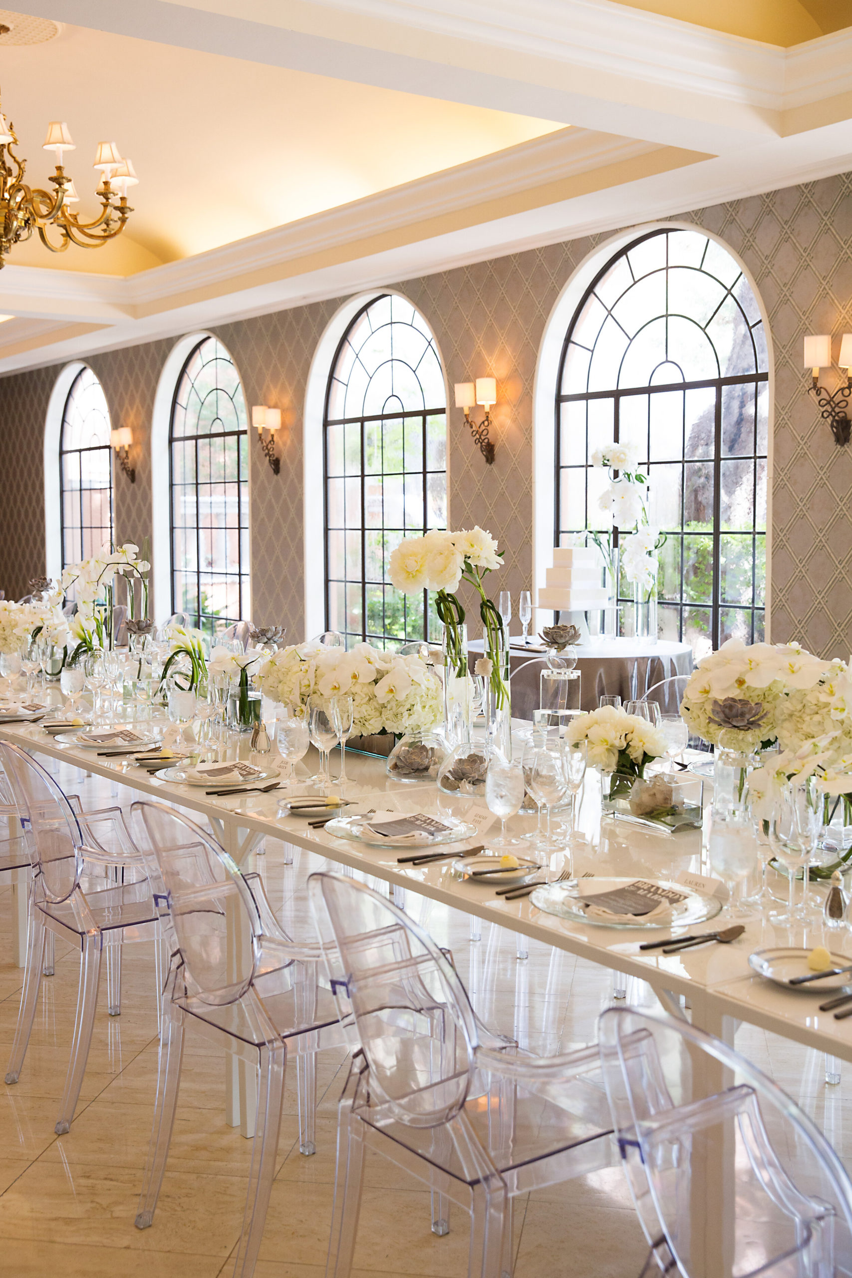 Modern Tablescape Inspiration
